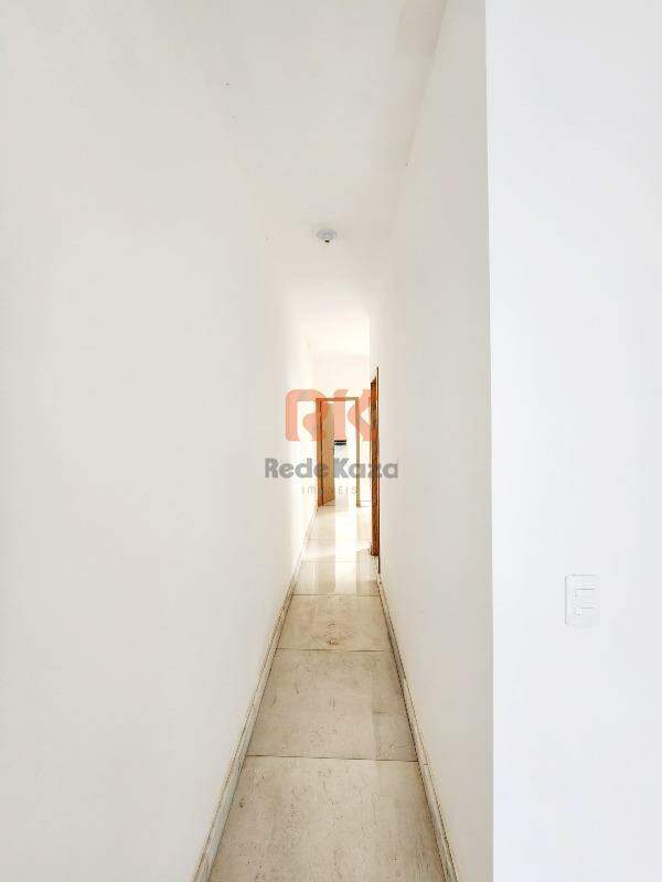Casa geminada à venda no Vale Das Orquideas: 