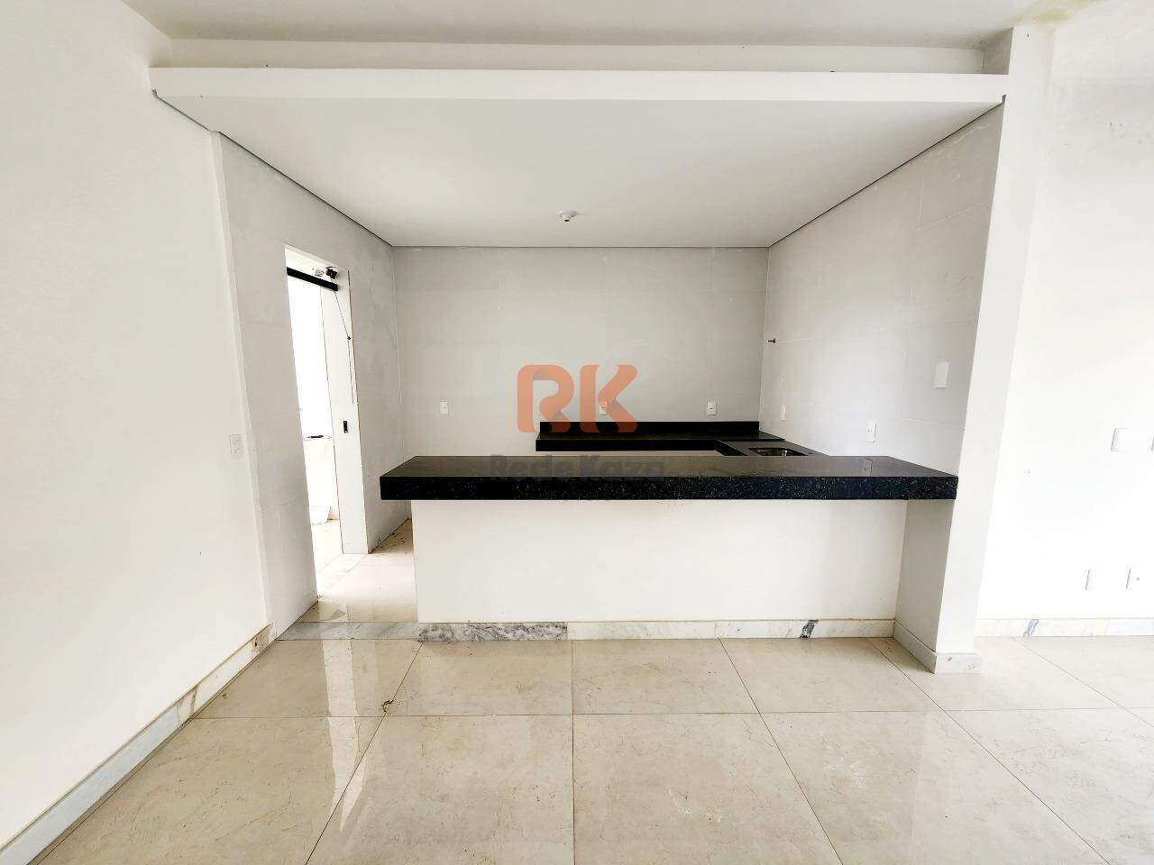 Casa geminada à venda no Vale Das Orquideas: 