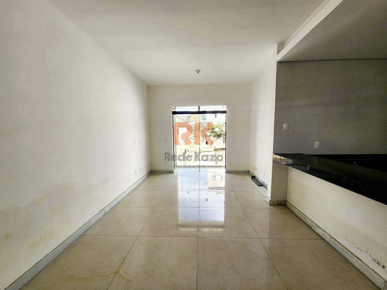 Casa geminada à venda no Vale Das Orquideas: 