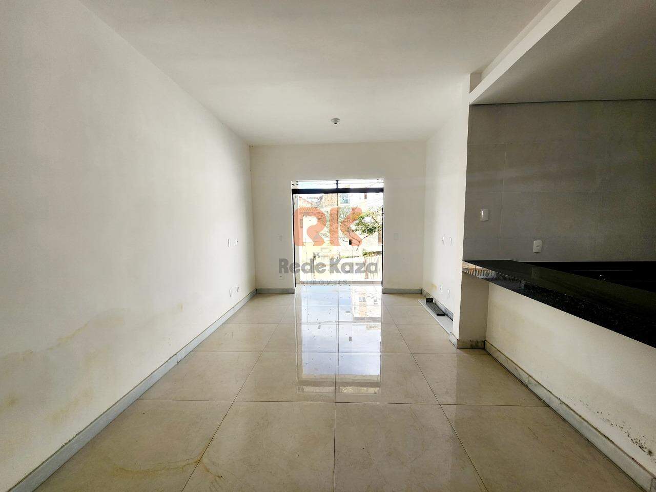 Casa geminada à venda no Vale Das Orquideas: 