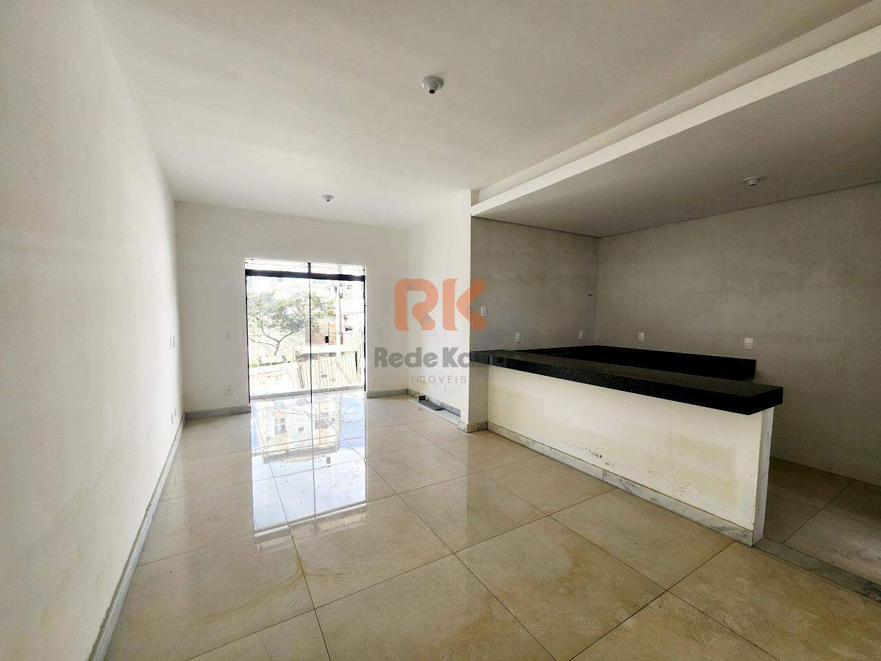 Casa geminada à venda no Vale Das Orquideas: 