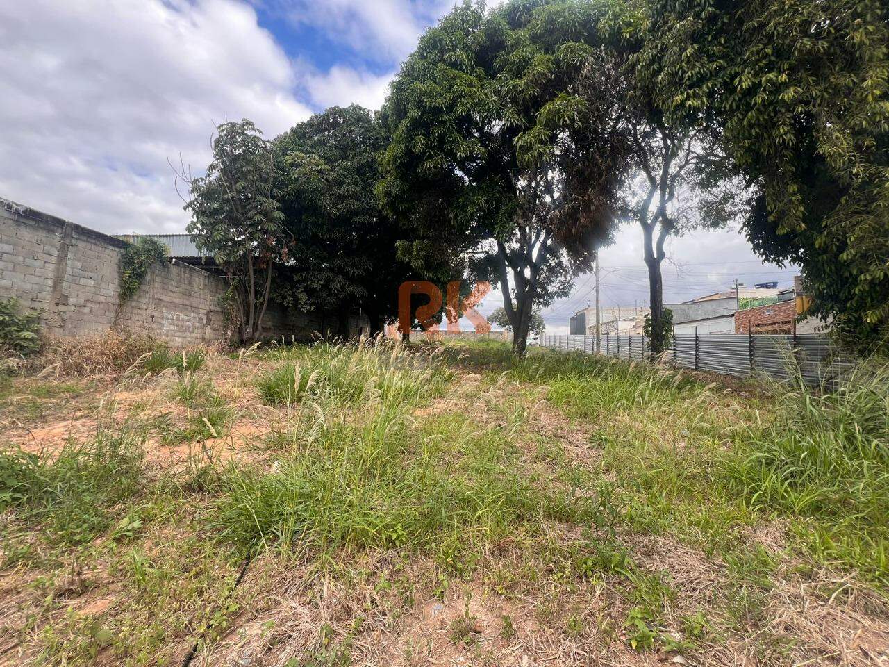 Lote à venda no Chácara Cotia: 