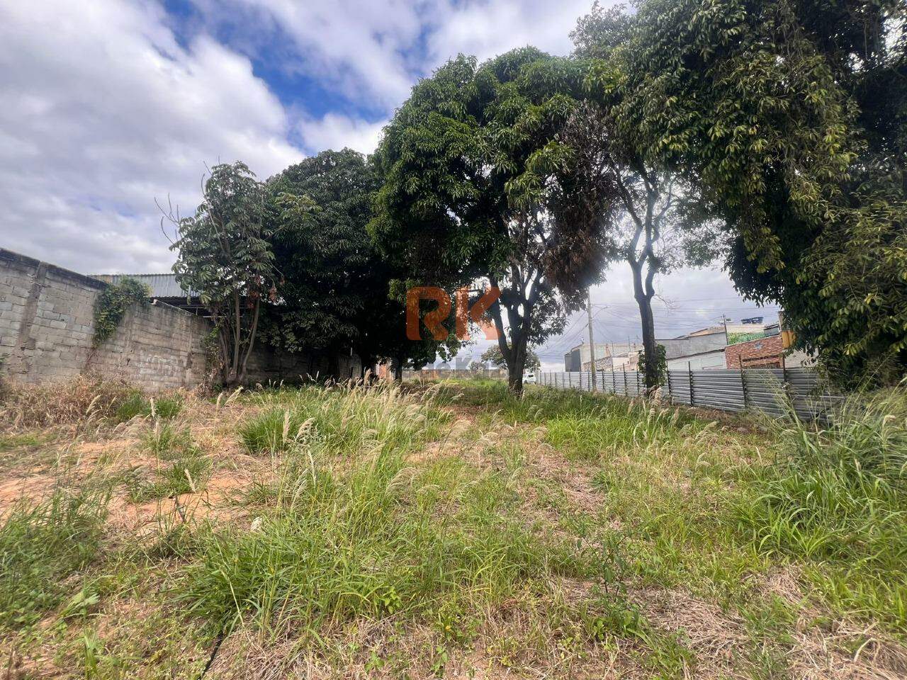 Lote à venda no Chácara Cotia: 