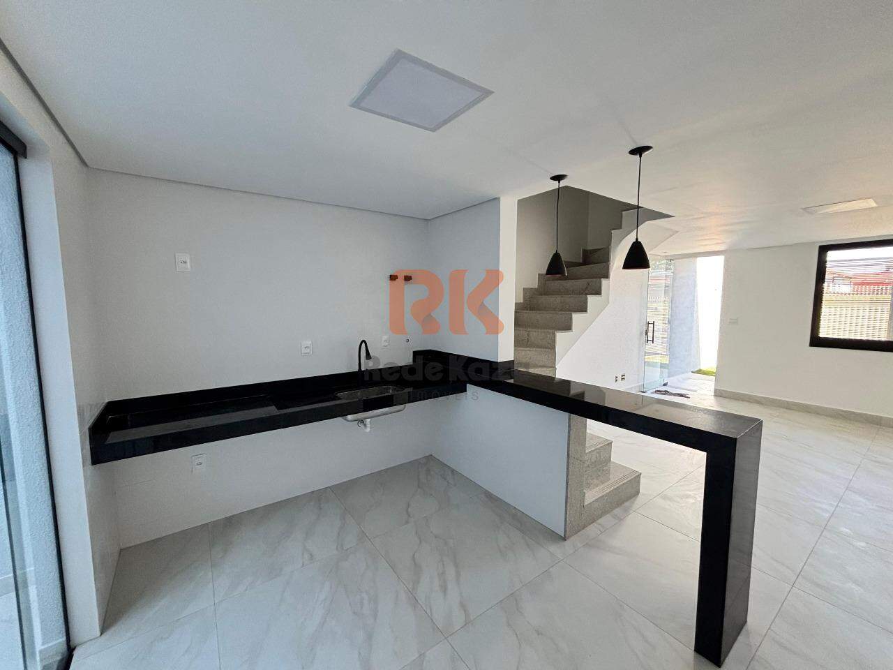 Casa à venda no Planalto: 