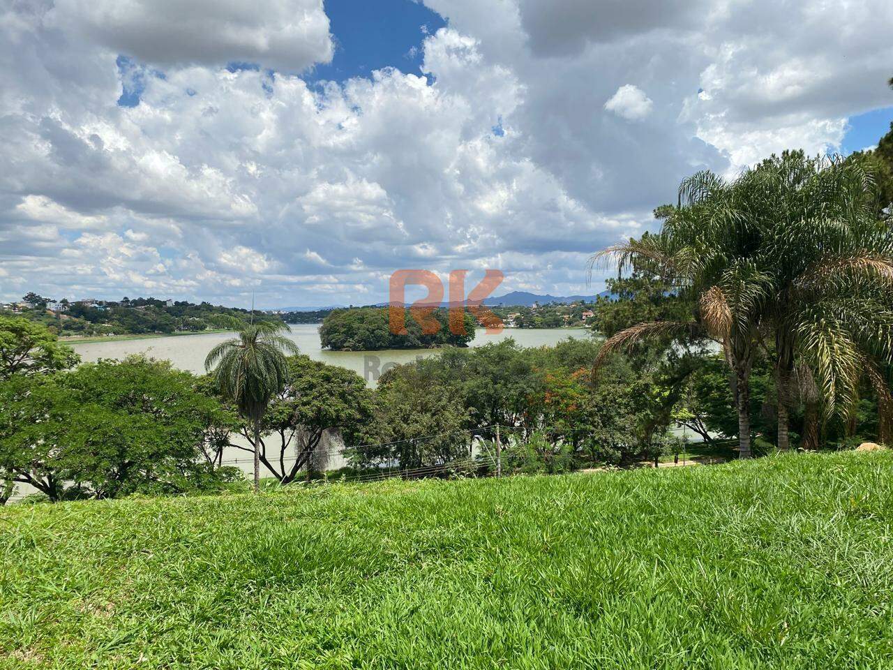 Lote à venda no Garças: 