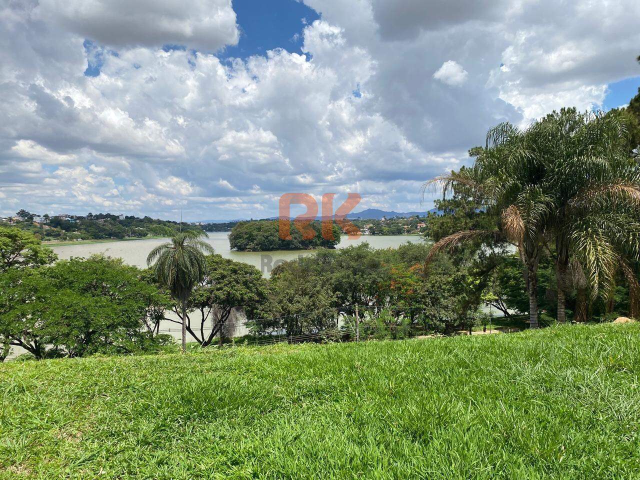Lote à venda no Garças: 