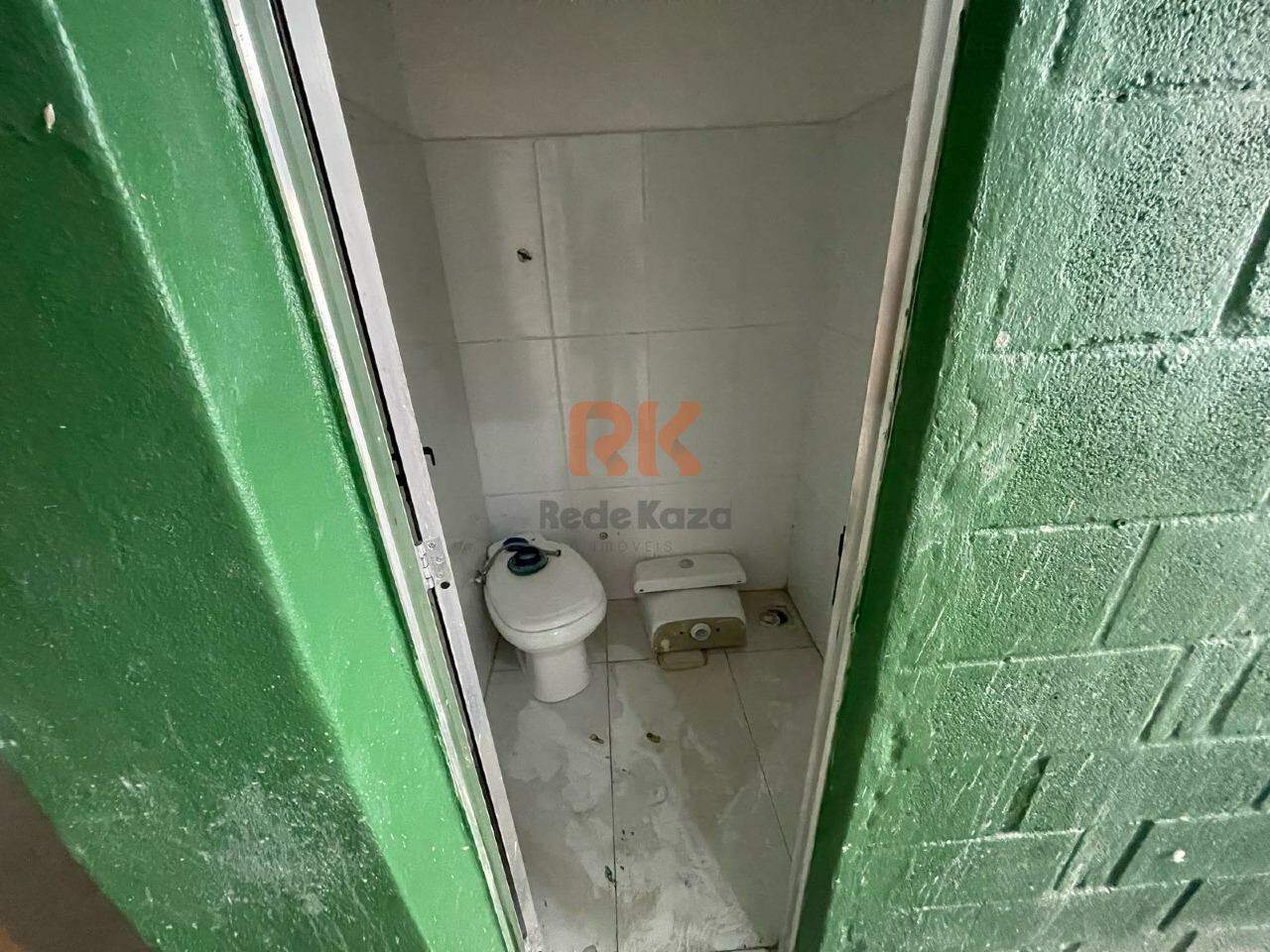 Casa comercial para aluguel no Jardim Laguna: 