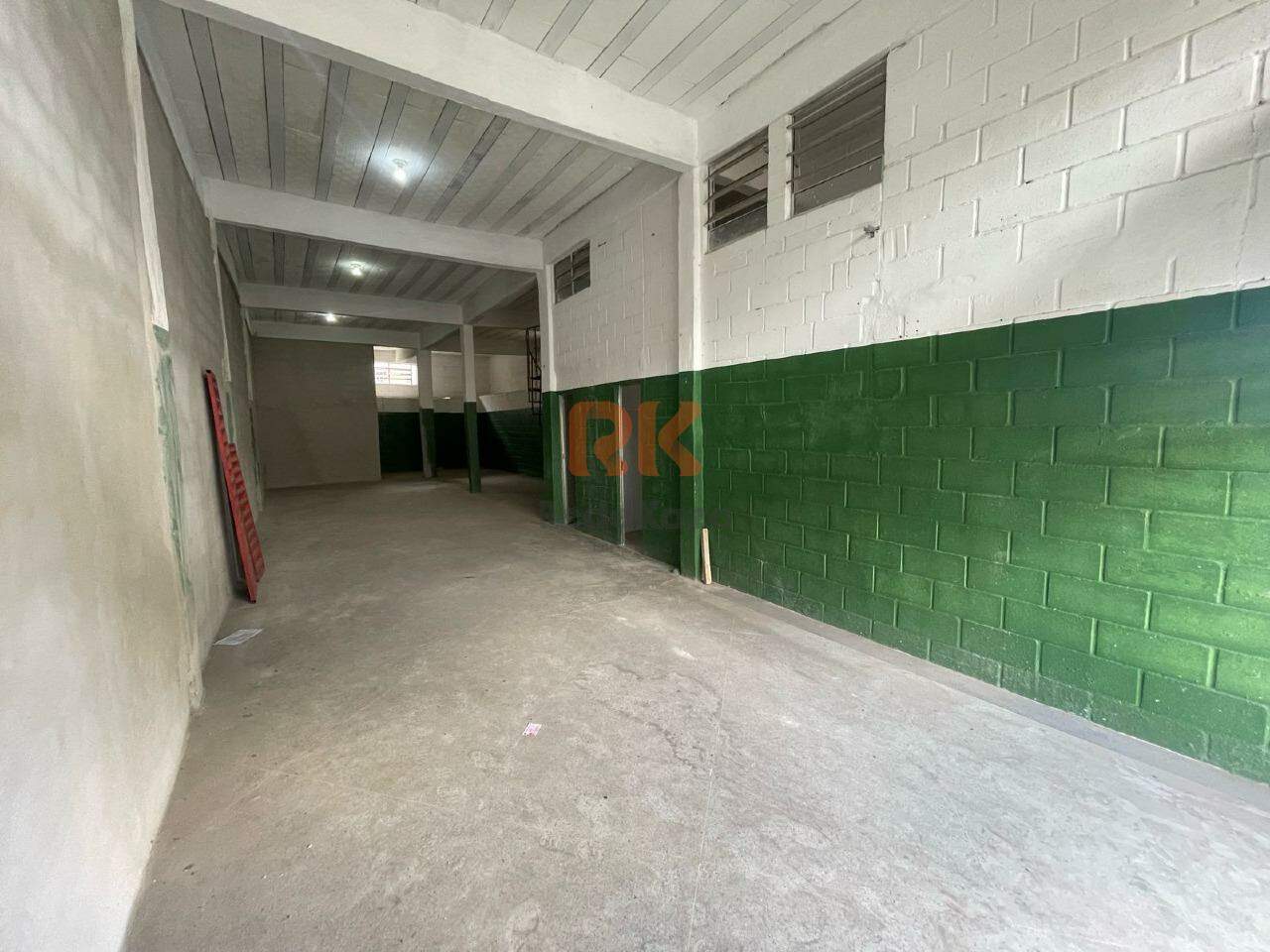 Casa comercial para aluguel no Jardim Laguna: 