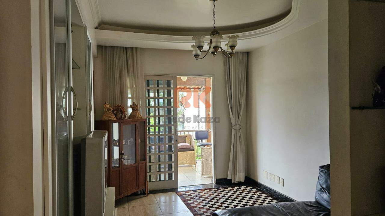 Casa em condomínio à venda no Paquetá: 
