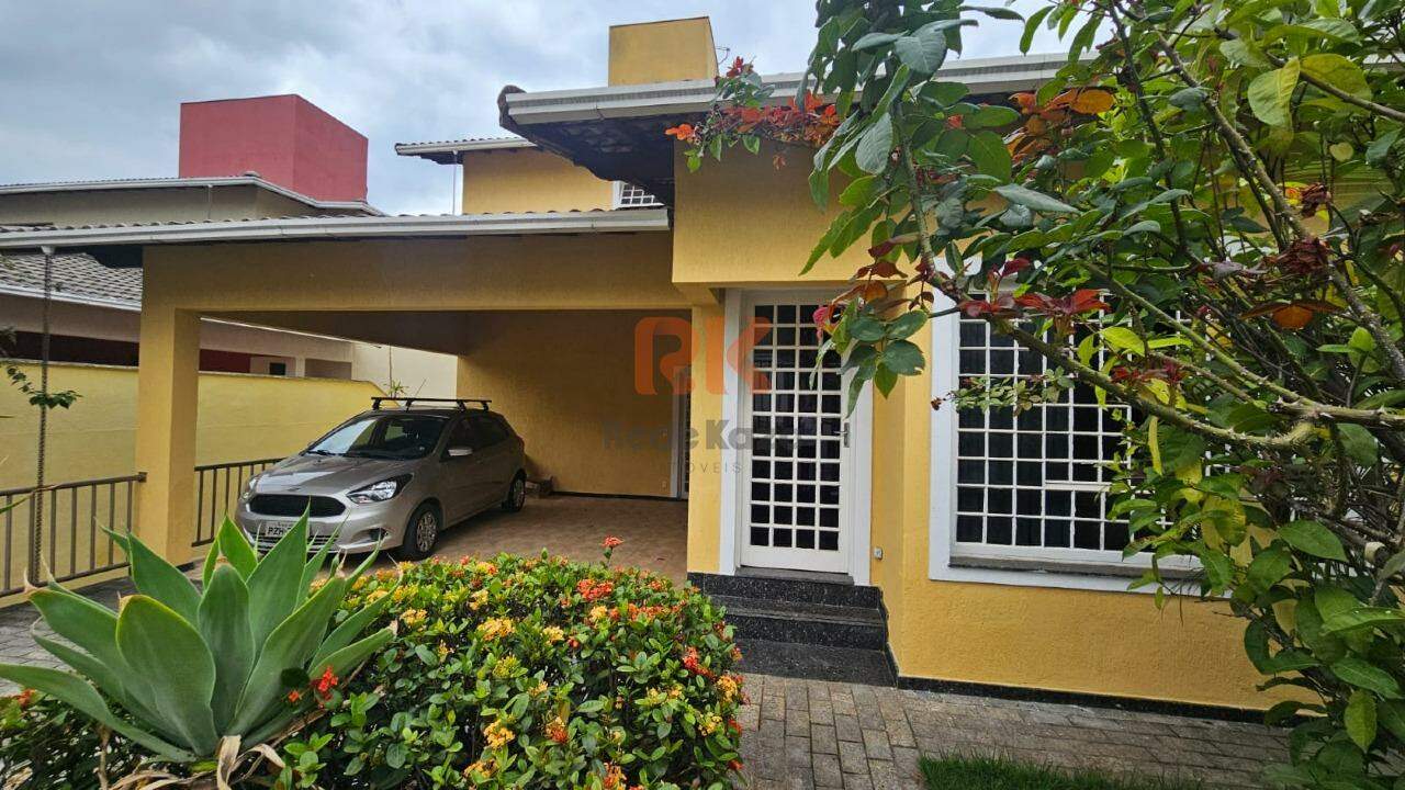Casa em condomínio à venda no Paquetá: 