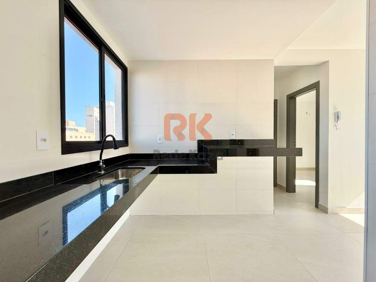 Apartamento à venda no Itapoã: 