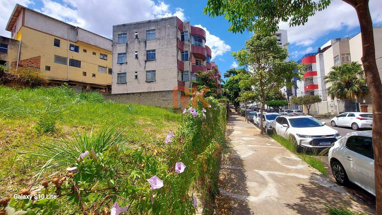Terreno / Área à venda no Castelo: 