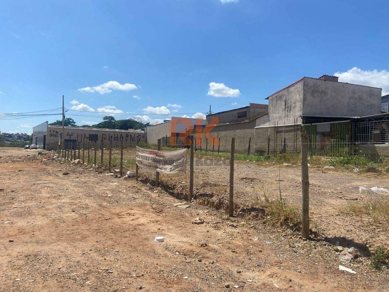 Lote à venda no Trevo: 