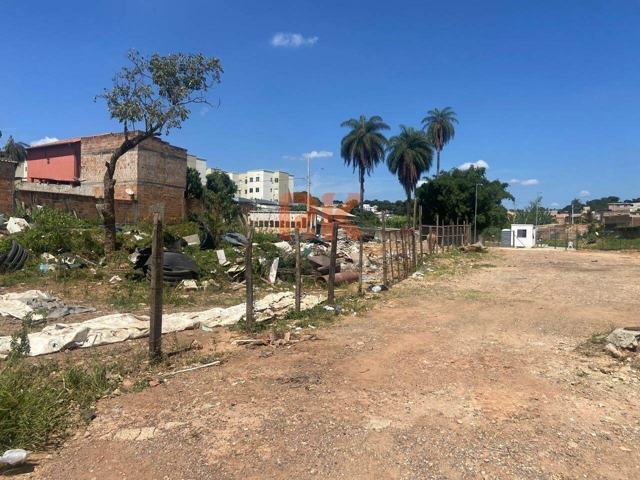 Lote à venda no Trevo: 