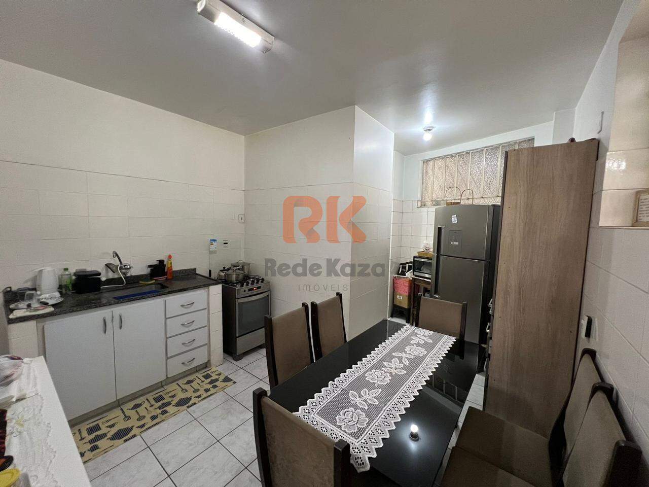 Casa geminada à venda no Itapoã: 