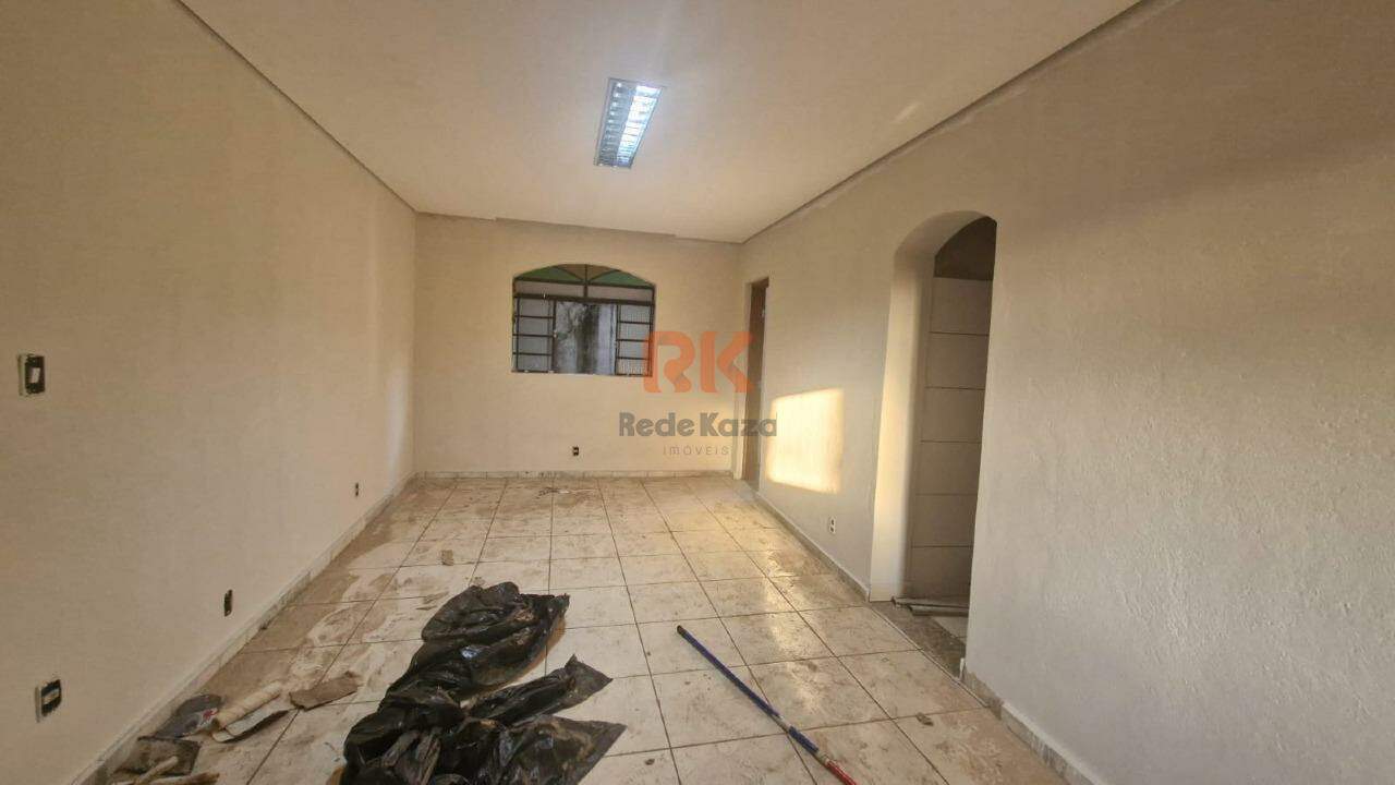 Casa geminada à venda no Novo Progresso: 