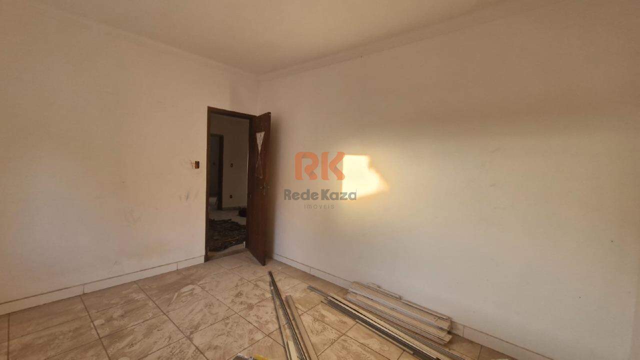 Casa geminada à venda no Novo Progresso: 