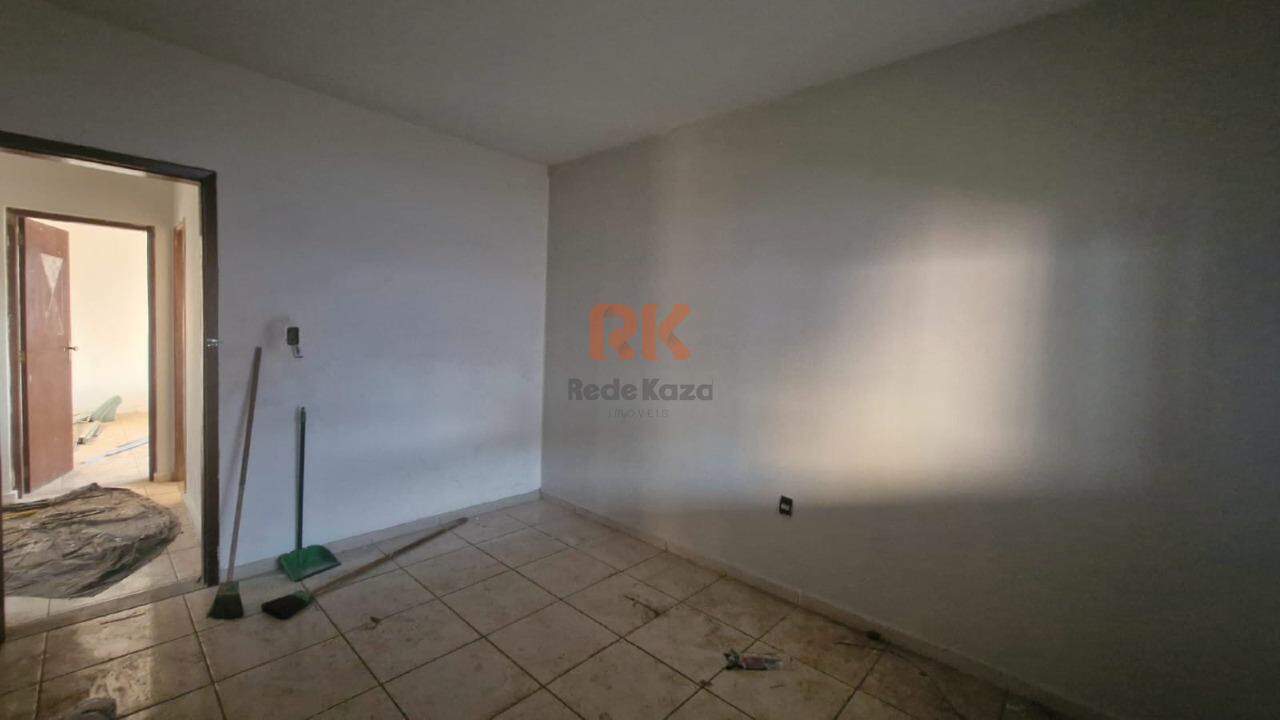 Casa geminada à venda no Novo Progresso: 