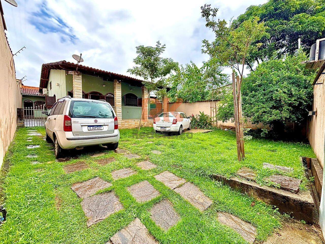 Casa à venda no Dona Clara: 