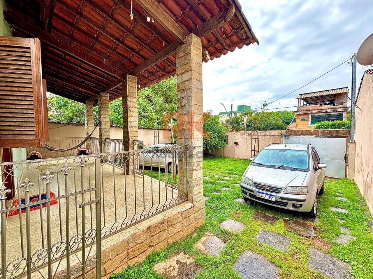 Casa à venda no Dona Clara: 