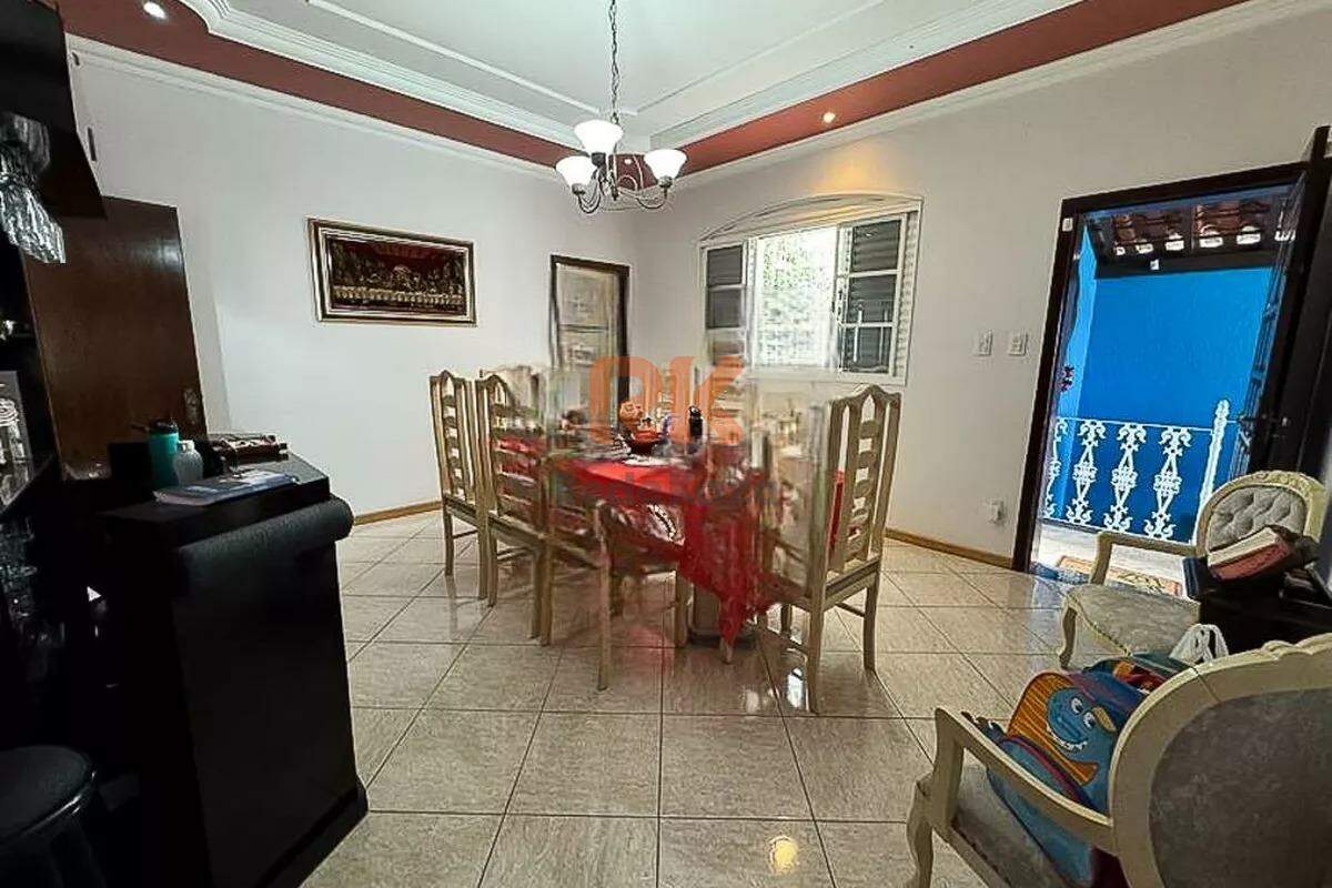 Casa à venda no Castelo: 