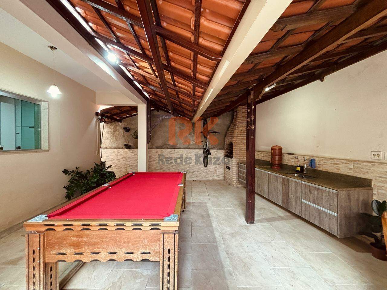 Casa à venda no Planalto: 