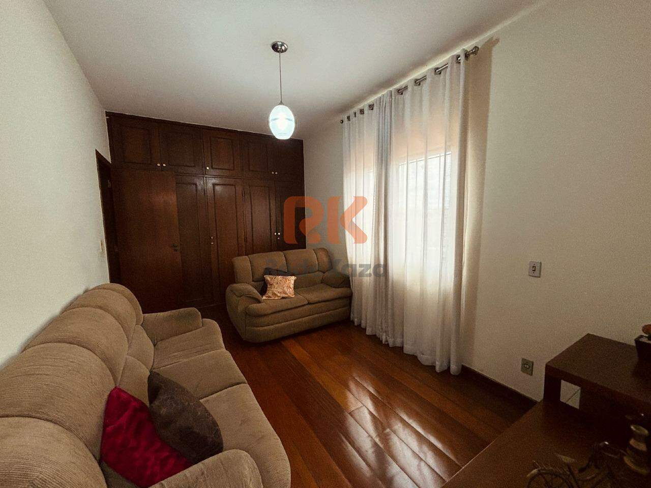 Casa à venda no Planalto: 