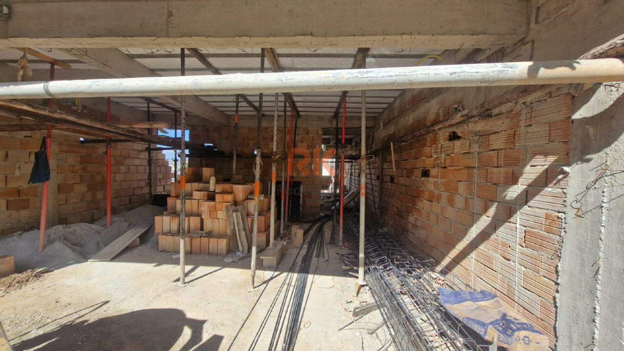 Casa geminada à venda no Cabral: 