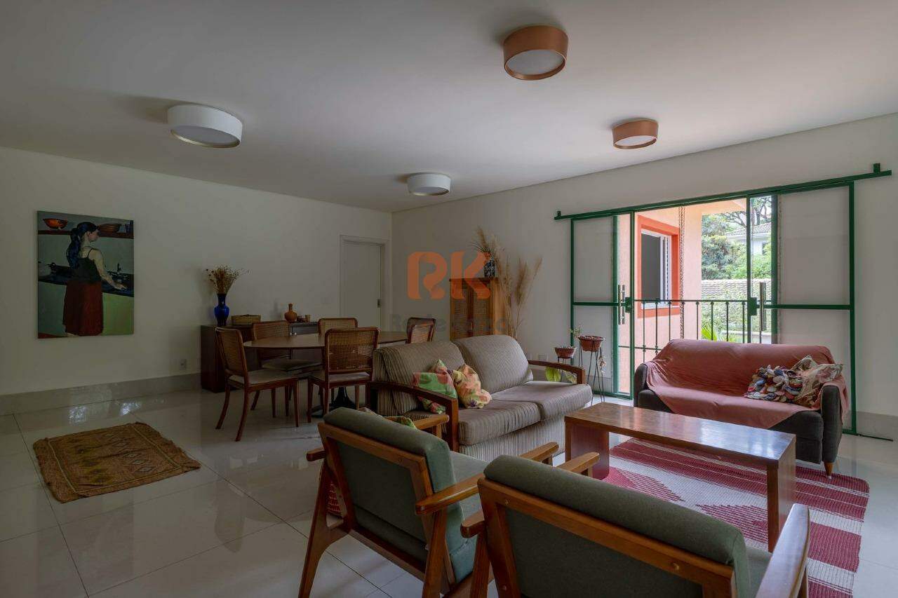 Casa em condomínio à venda no Parque XangriLá: 