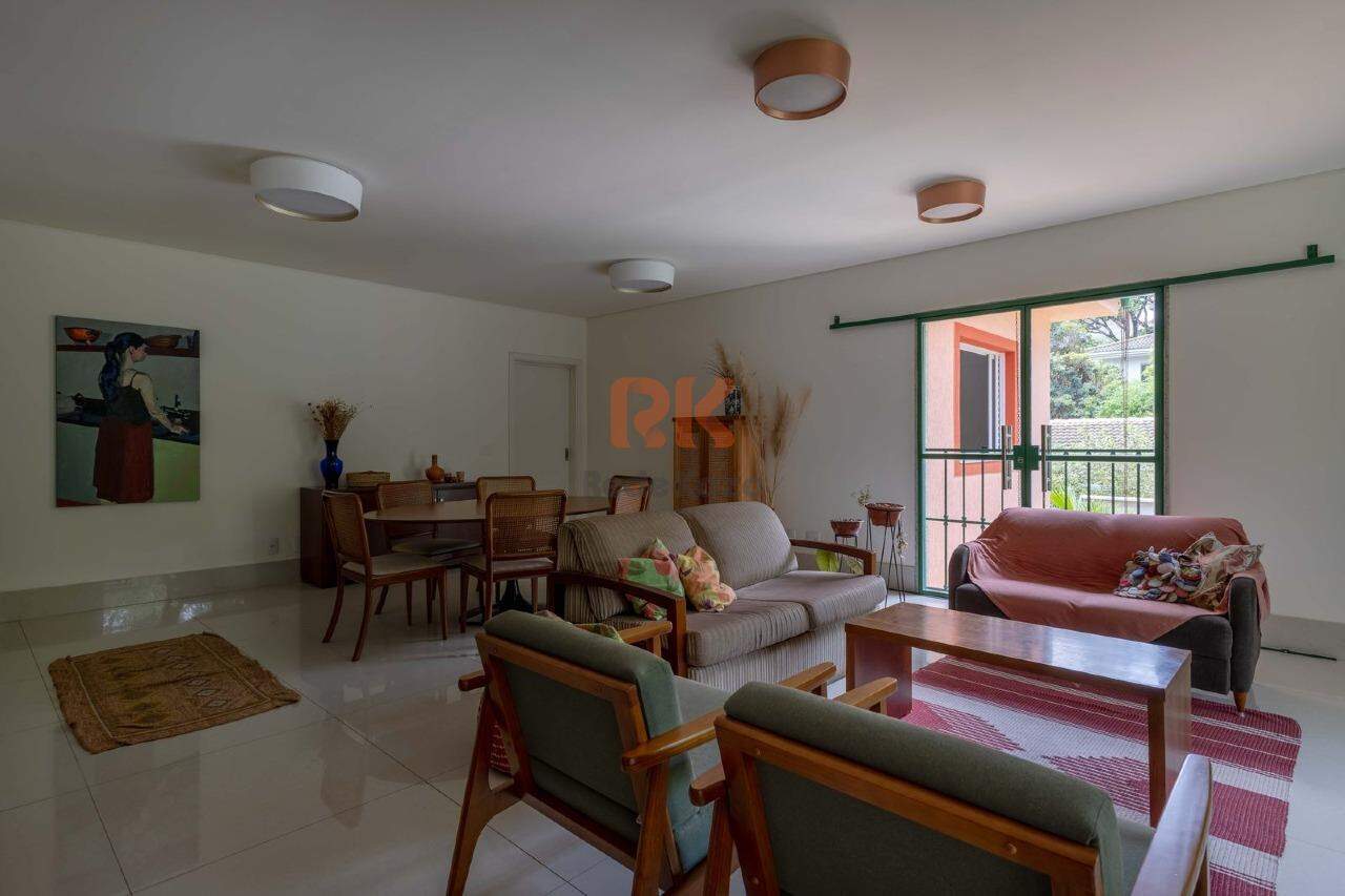 Casa em condomínio à venda no Parque XangriLá: 