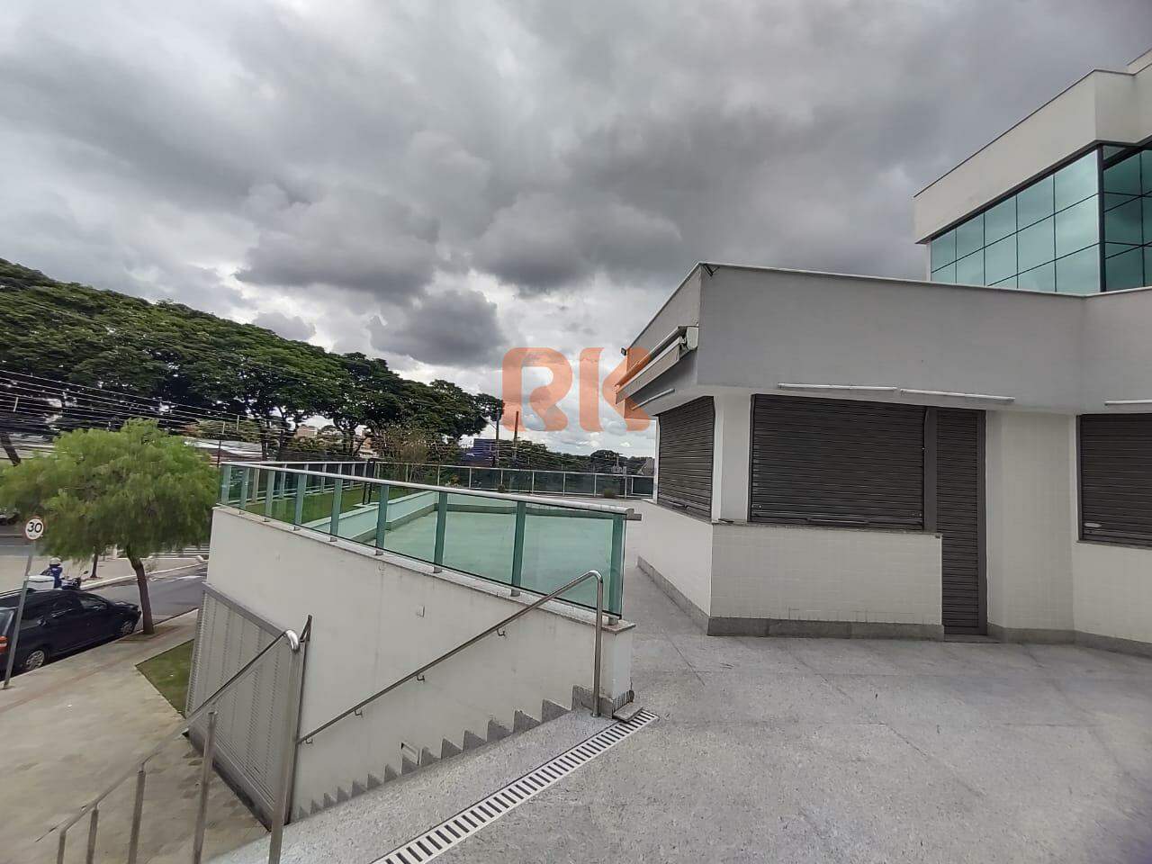 Loja para aluguel no Liberdade: 