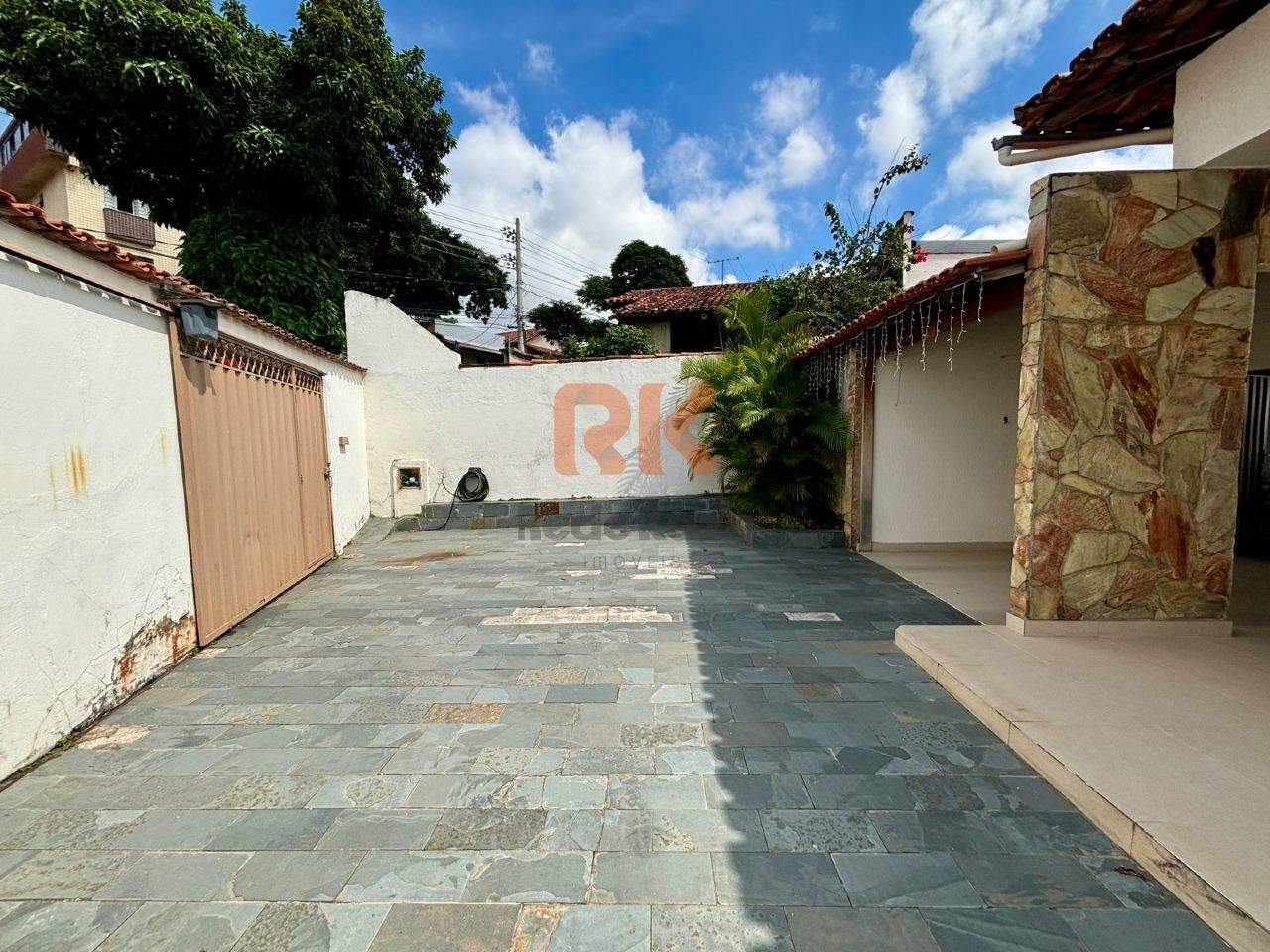 Casa geminada à venda no Vila Cloris: 