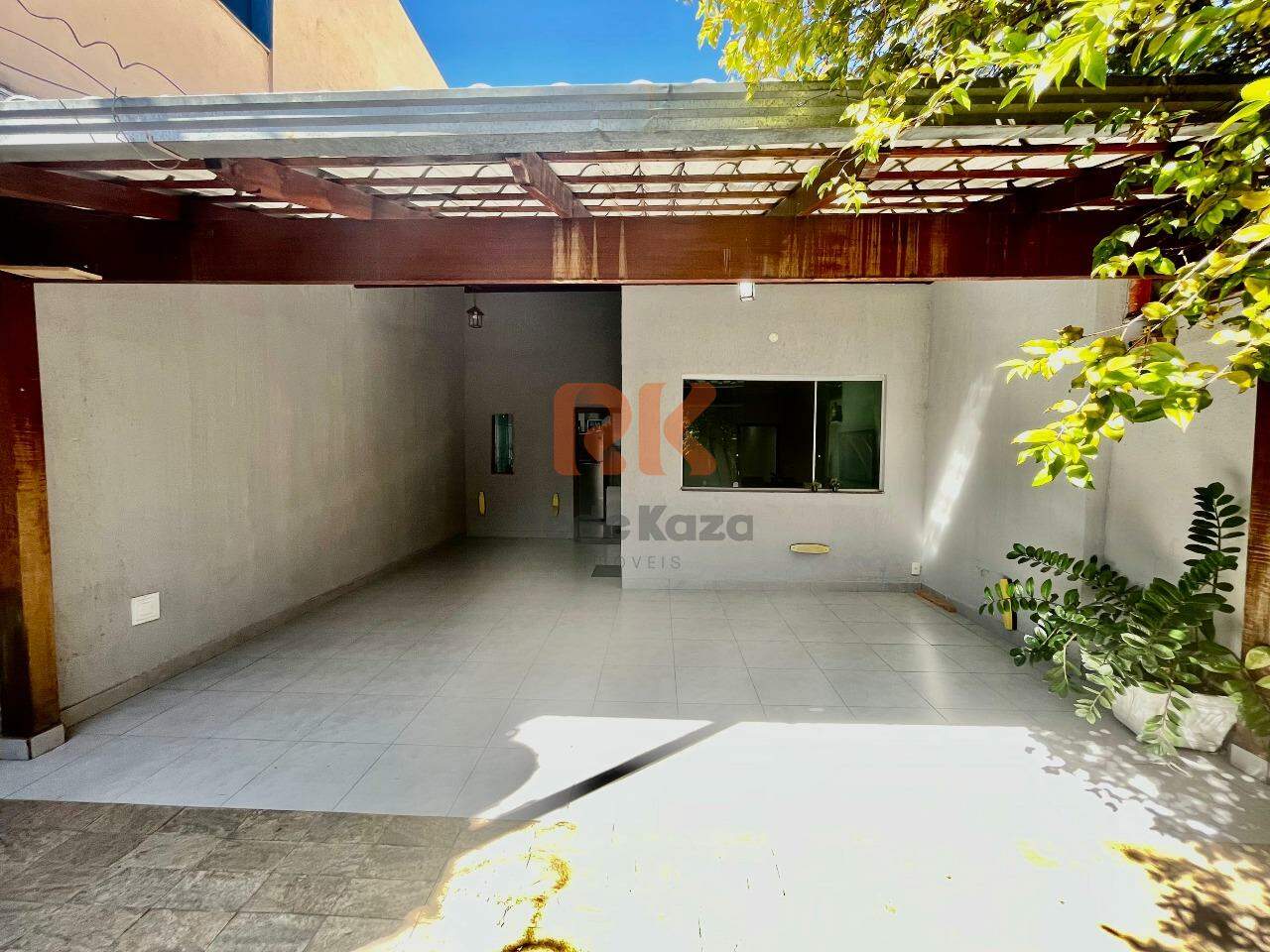 Casa à venda no Planalto: 