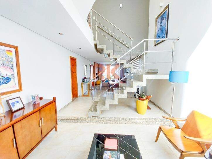 Casa à venda no Trevo: 