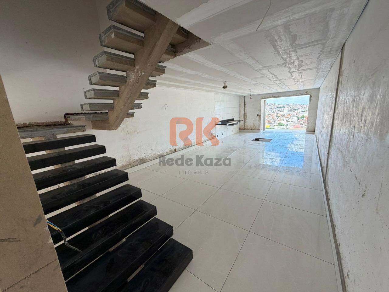 Casa geminada à venda no Manacás: 