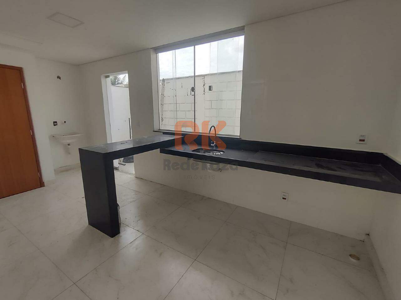 Casa em condomínio para aluguel no Trevo: 