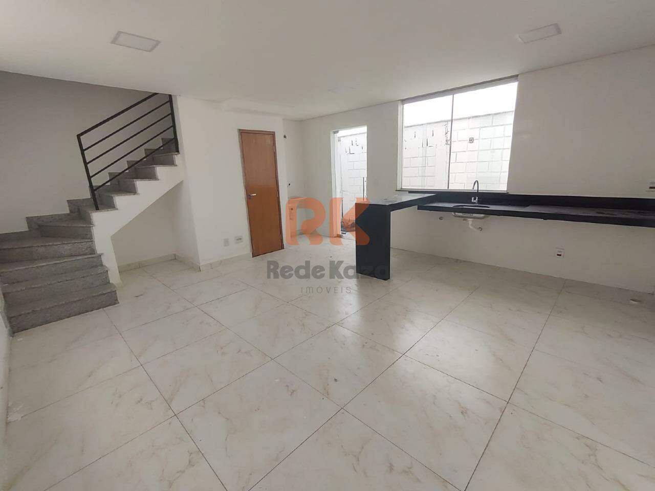 Casa em condomínio para aluguel no Trevo: 