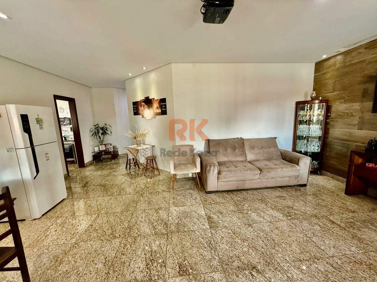 Casa à venda no Trevo: 