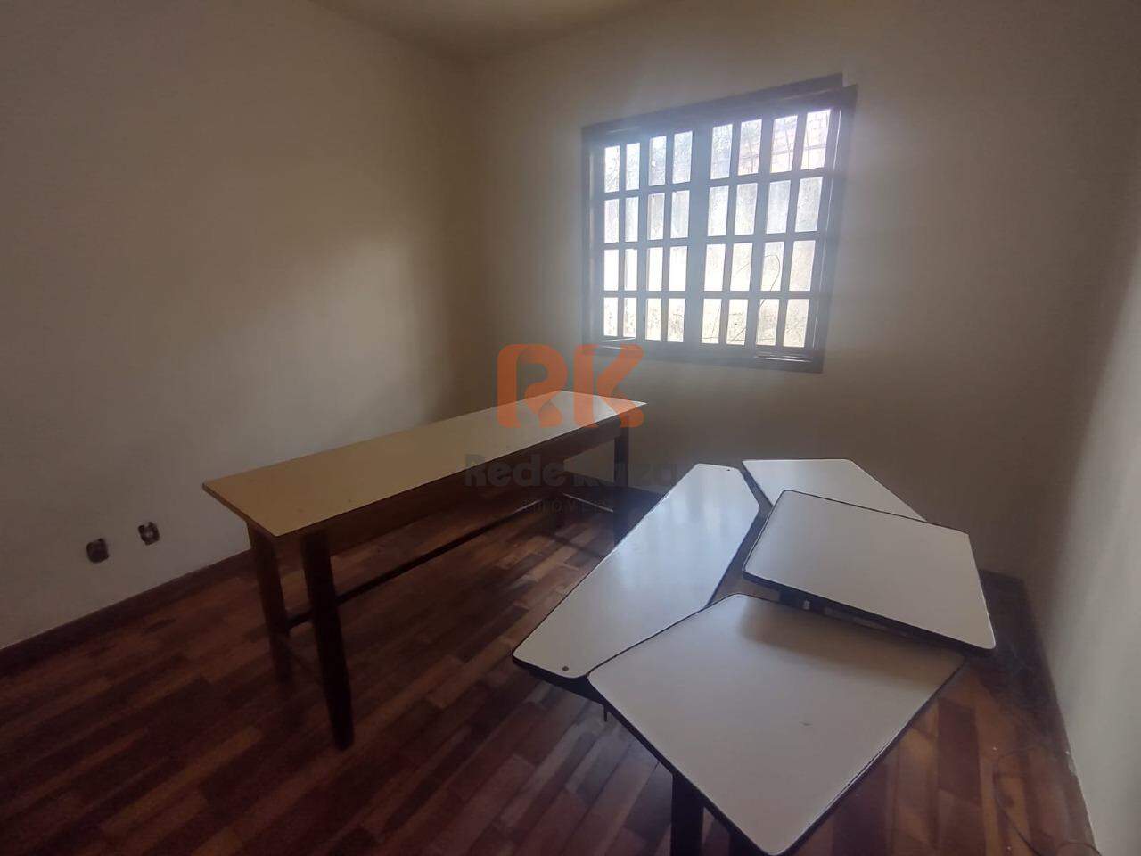 Casa comercial para aluguel no Floramar: 
