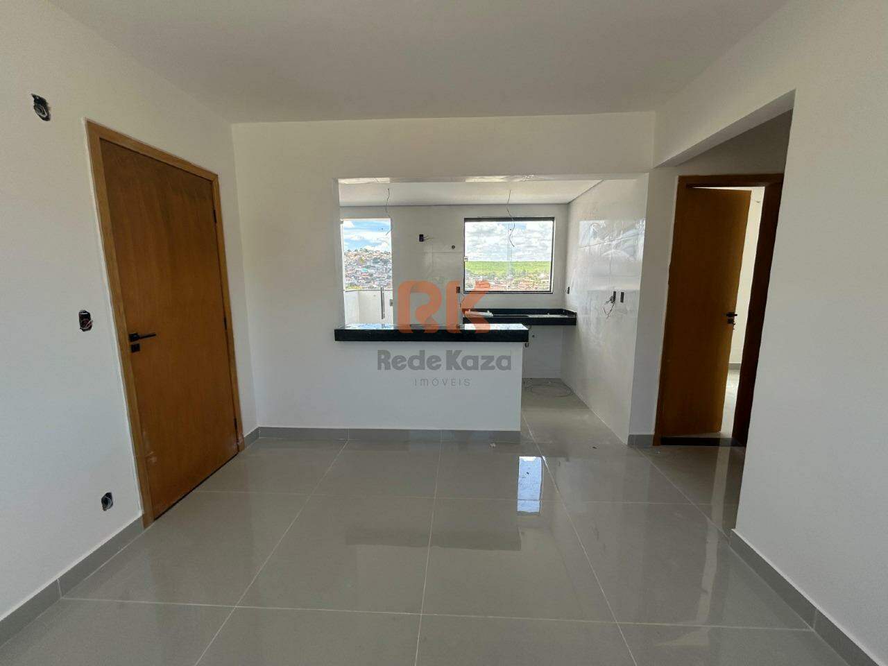 Apartamento à venda no Coqueiros: 