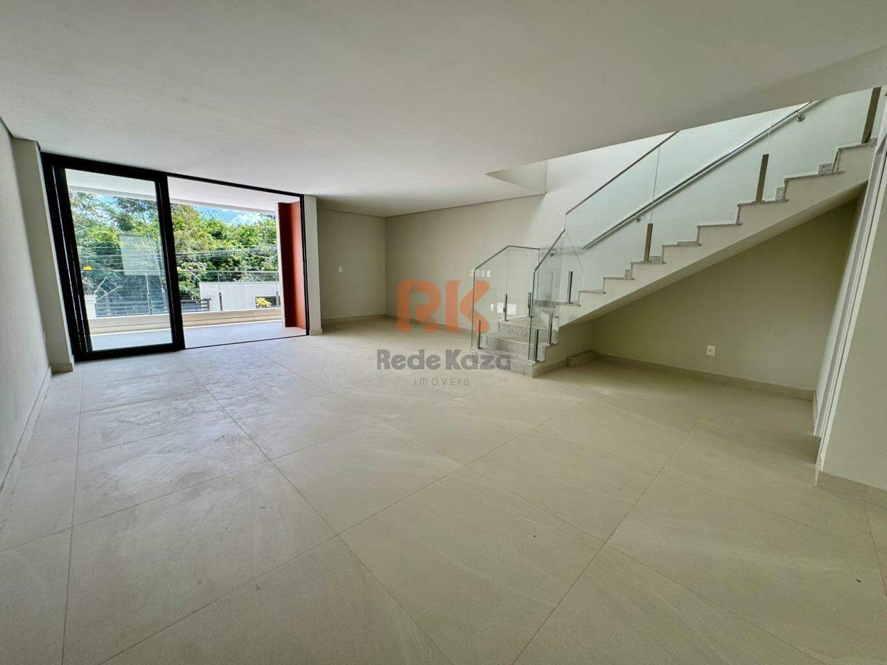 Casa geminada à venda no Cabral: 