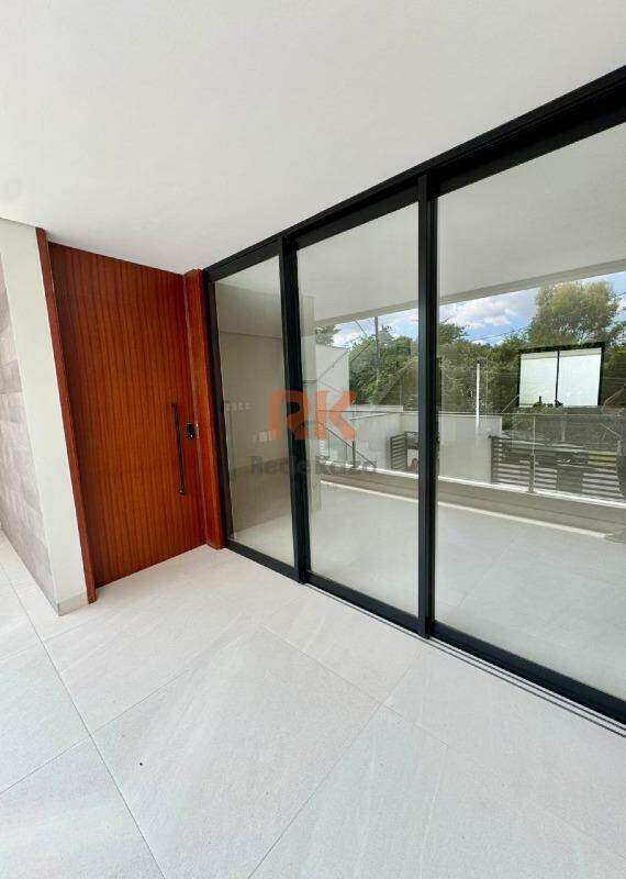 Casa geminada à venda no Cabral: 