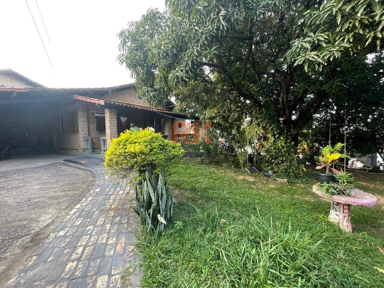 Casa à venda no Chácaras Reunidas Santa Terezinha: 