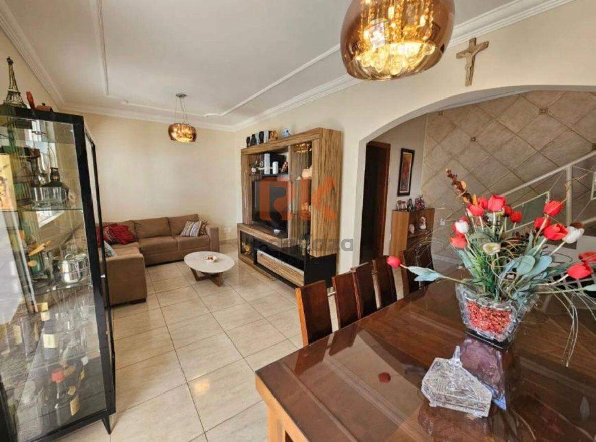 Casa à venda no Santa Cruz: 