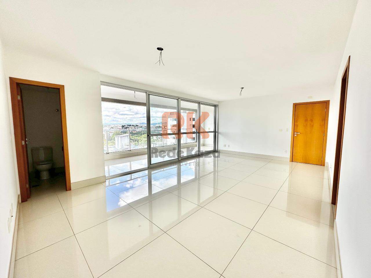 Apartamento à venda no Itapoã: 