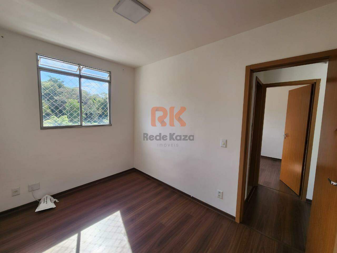 Apartamento para aluguel no Cabral: 