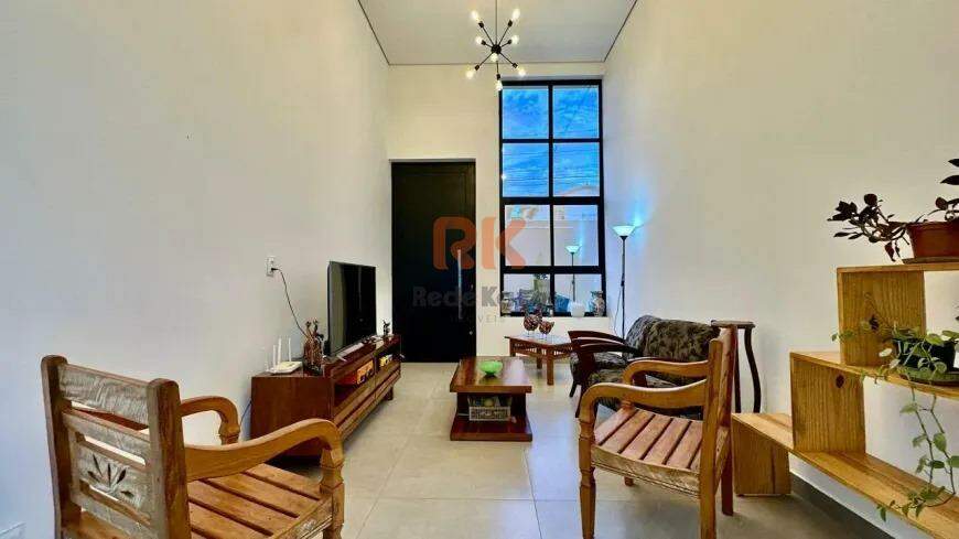 Casa à venda no Itapoã: 