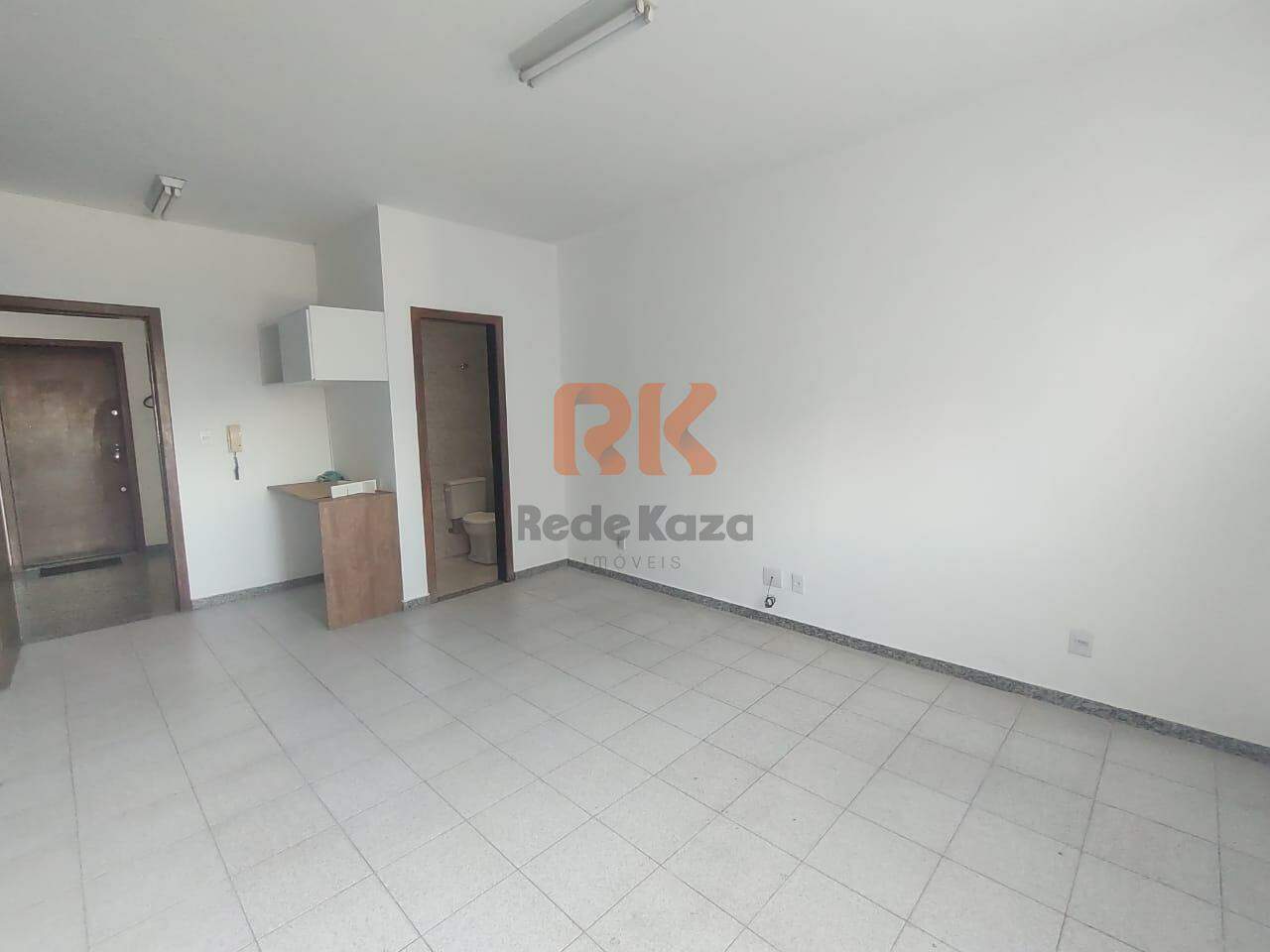 Sala para aluguel no São Luiz: 