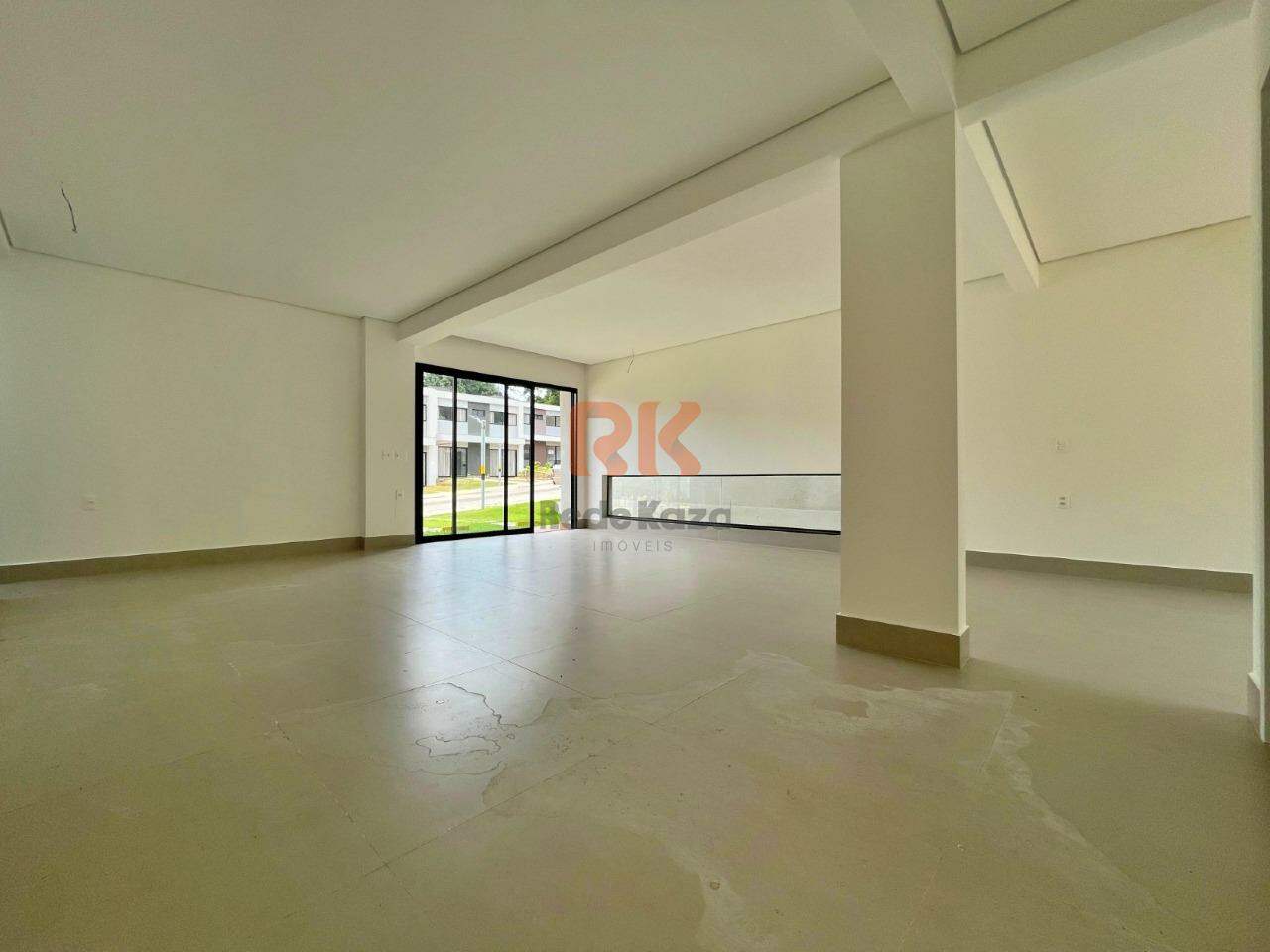 Casa em condomínio à venda no Garças: 