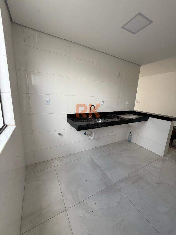 Casa geminada à venda no Jardim Leblon: 
